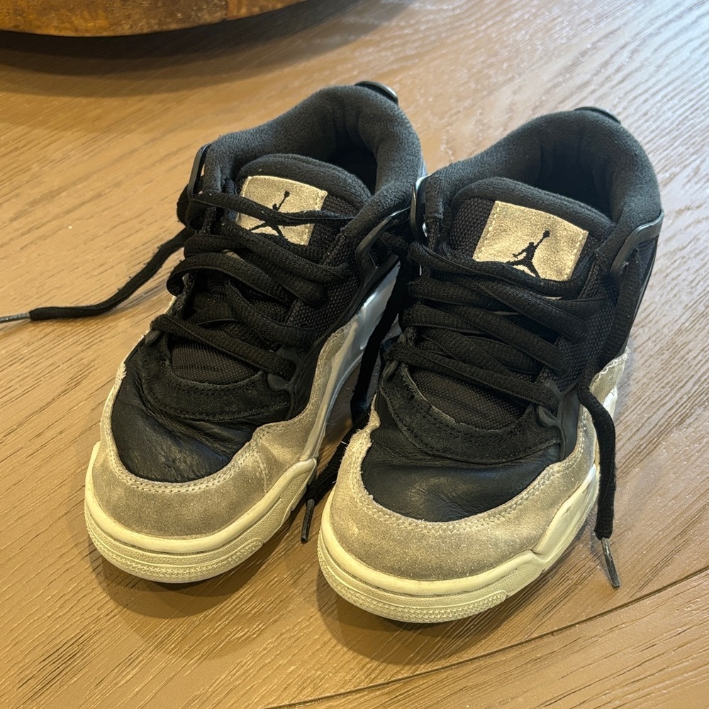 Jordan 4 RM Kids Sneakers Black and Gray